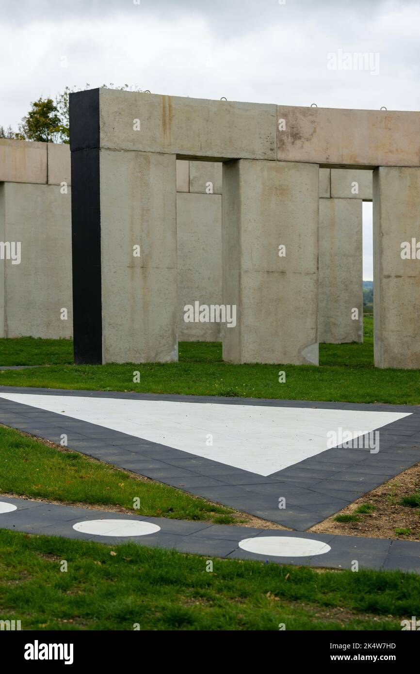 Brentwood henge hires stock photography and images Alamy