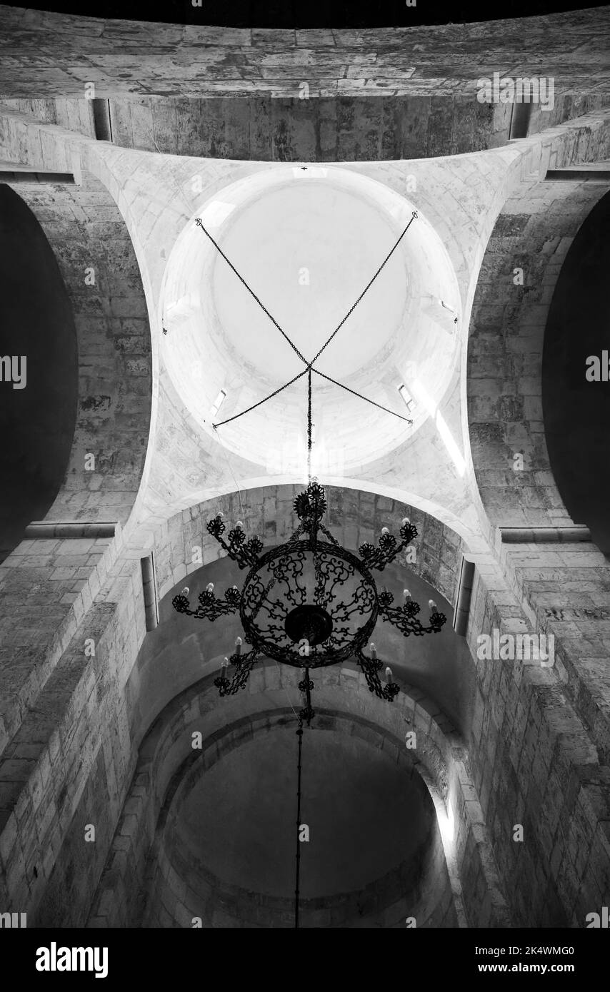 An inside view of the geometry of the dome of the Spaso-Preobrazhensky Cathedral built in 1157 in the city of Pereslavl-Zalessky, Russia Stock Photo