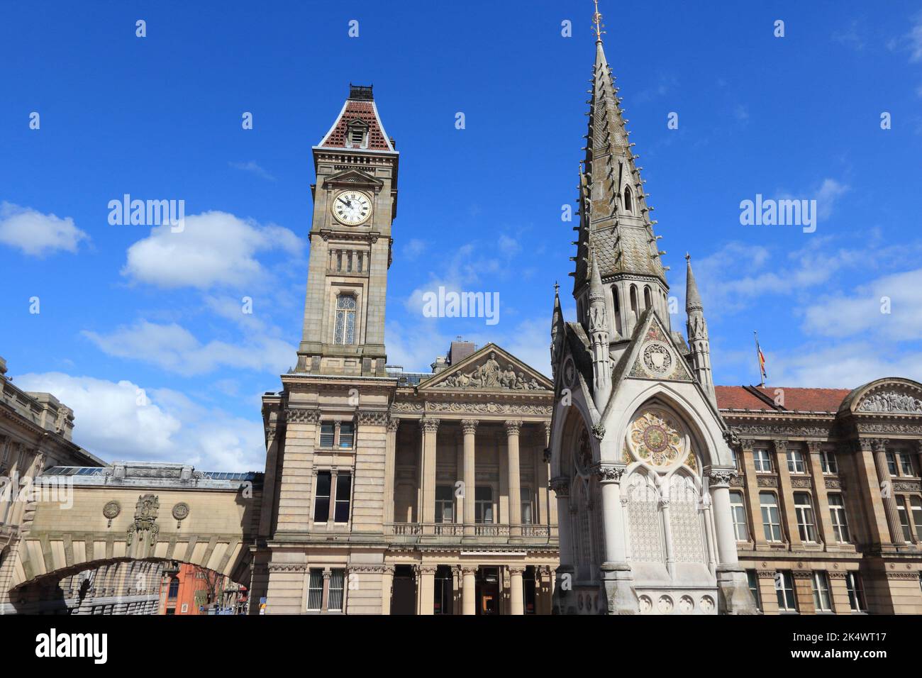 Birmingham UK landmark - Museum and Art Gallery. Seen from public square. West Midlands, England. Stock Photo