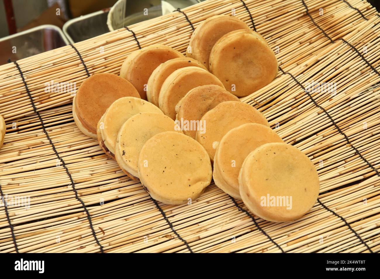 Galdéria De Bean Paste Swiss Roll Ichiroku, Doces Japoneses Foto