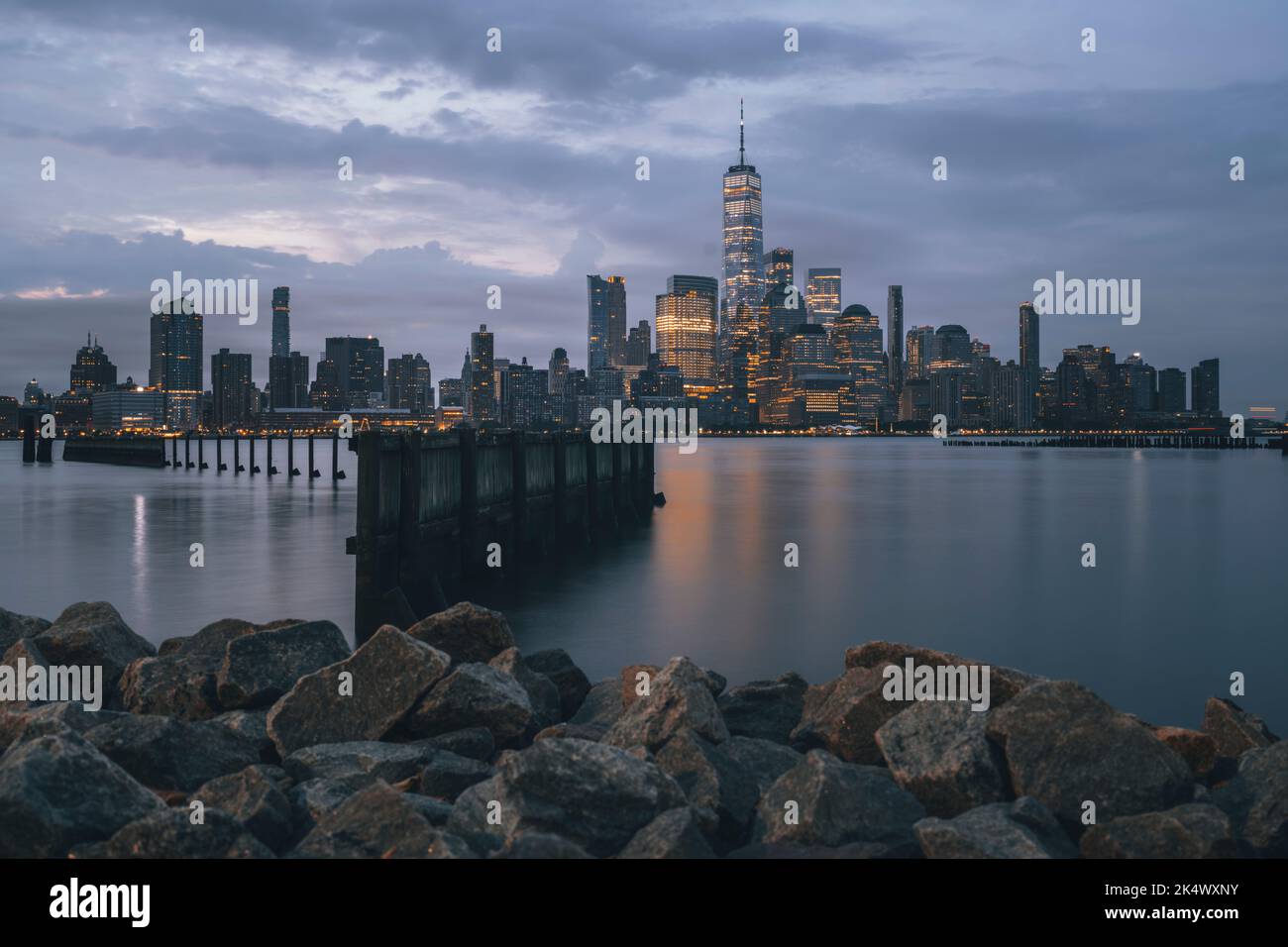 New york city skyline at sunrise hi-res stock photography and images ...