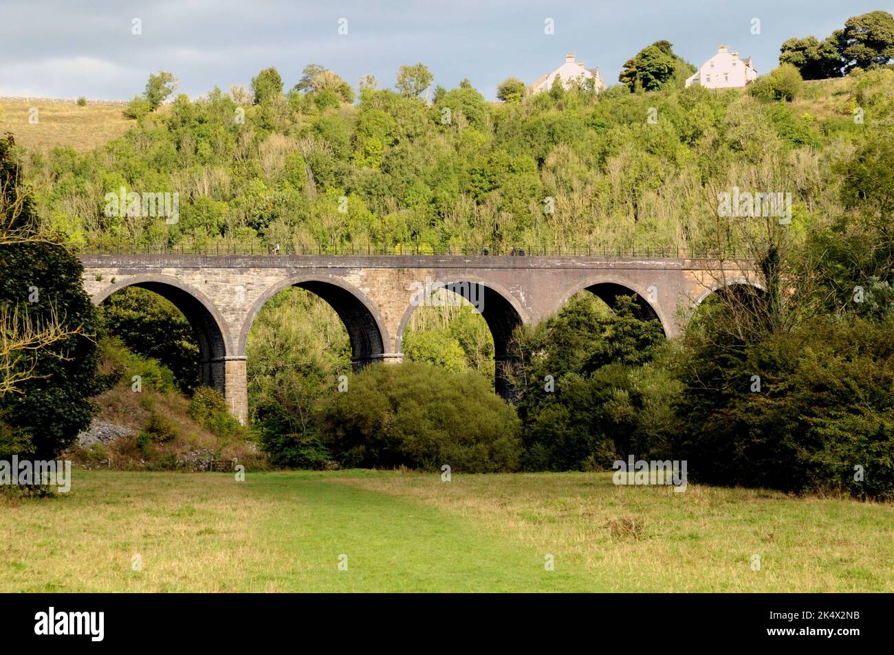 The Headstone Viaduct near Monsal Head. The viaduct is now a multi-use trail, its five arches spanning the River Wye. It is grade 2 listed structure. Stock Photo