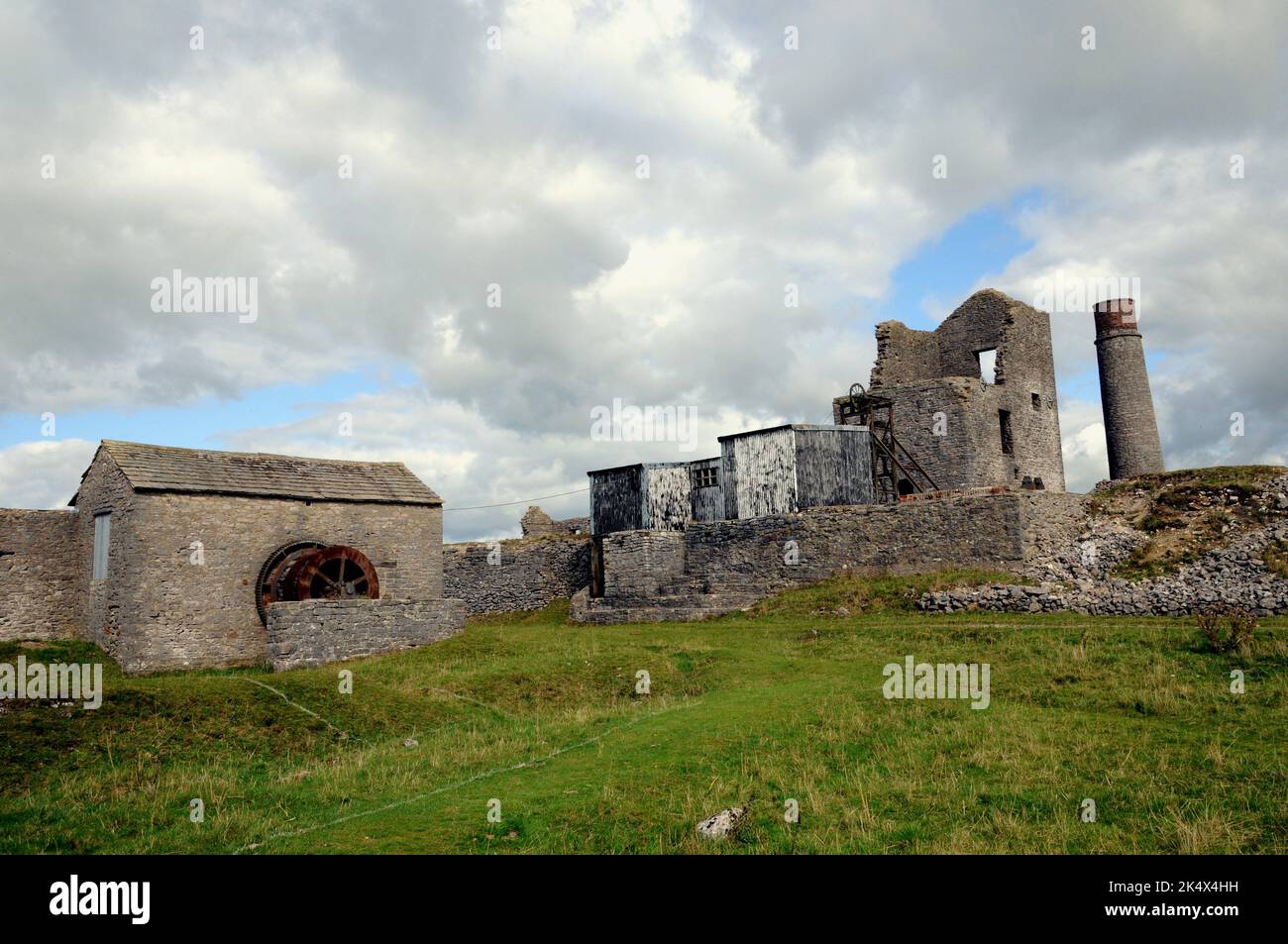 The remains of Cornish Engine House at the Magpie Mine, near Sheldon, Derbyshire. Mining took place here from 1682 until 1958 hen the Magpie closed. Stock Photo