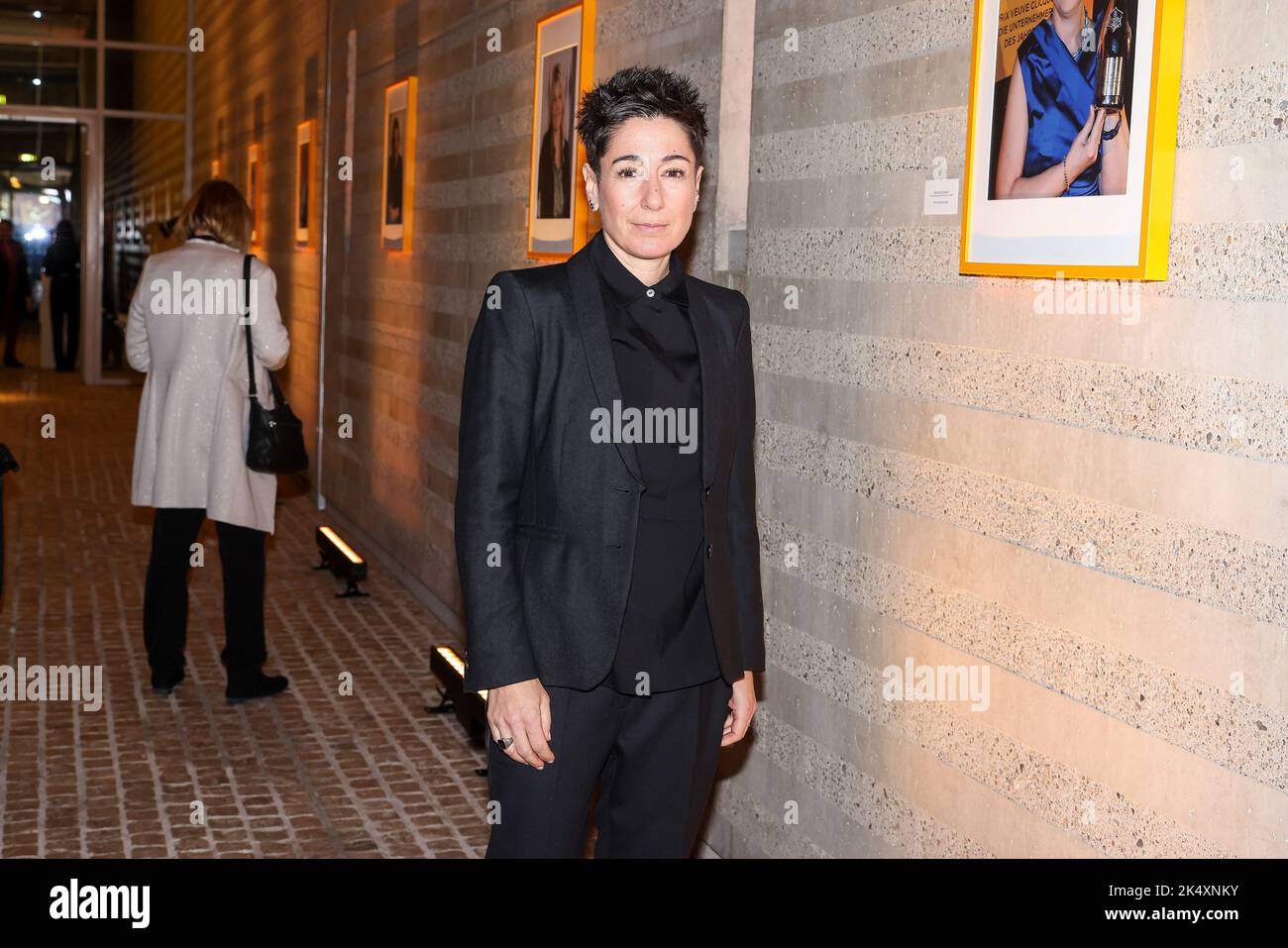 Berlin, Germany. 04th Oct, 2022. Dunja Hayali arrives at the Veuve ...
