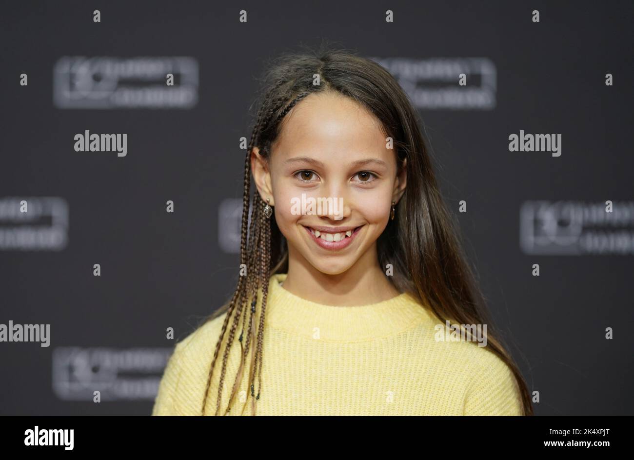 Hamburg, Germany. 04th Oct, 2022. Actress Tilda Wunderlich stands on the red carpet at the 30th Filmfest Hamburg at the Cinemaxx cinema during the photocall of the film 'One Step to the Abyss'. Credit: Marcus Brandt/dpa/Alamy Live News Stock Photo