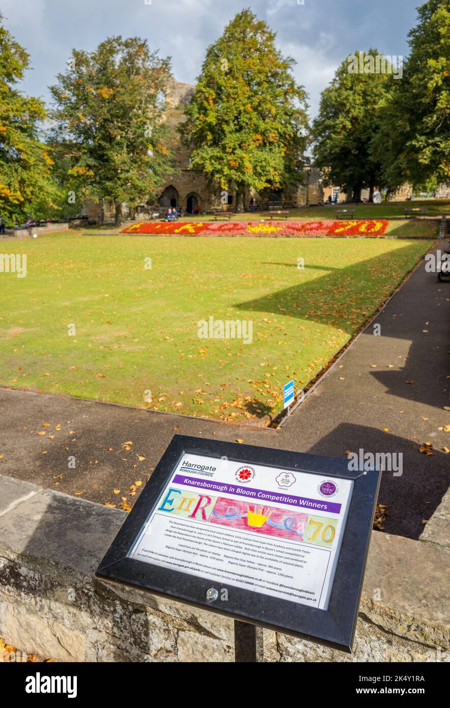 Information notice board showing the winners of the knaresborough in bloom competition of a flower bed to celebrate the Queen's Platinum jubilee. Stock Photo