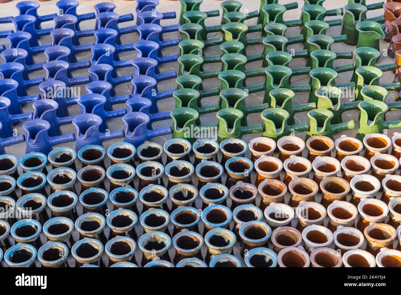 Faiyum Oasis, Egypt. Ceramics for sale to tourist at Faiyum Oasis Stock