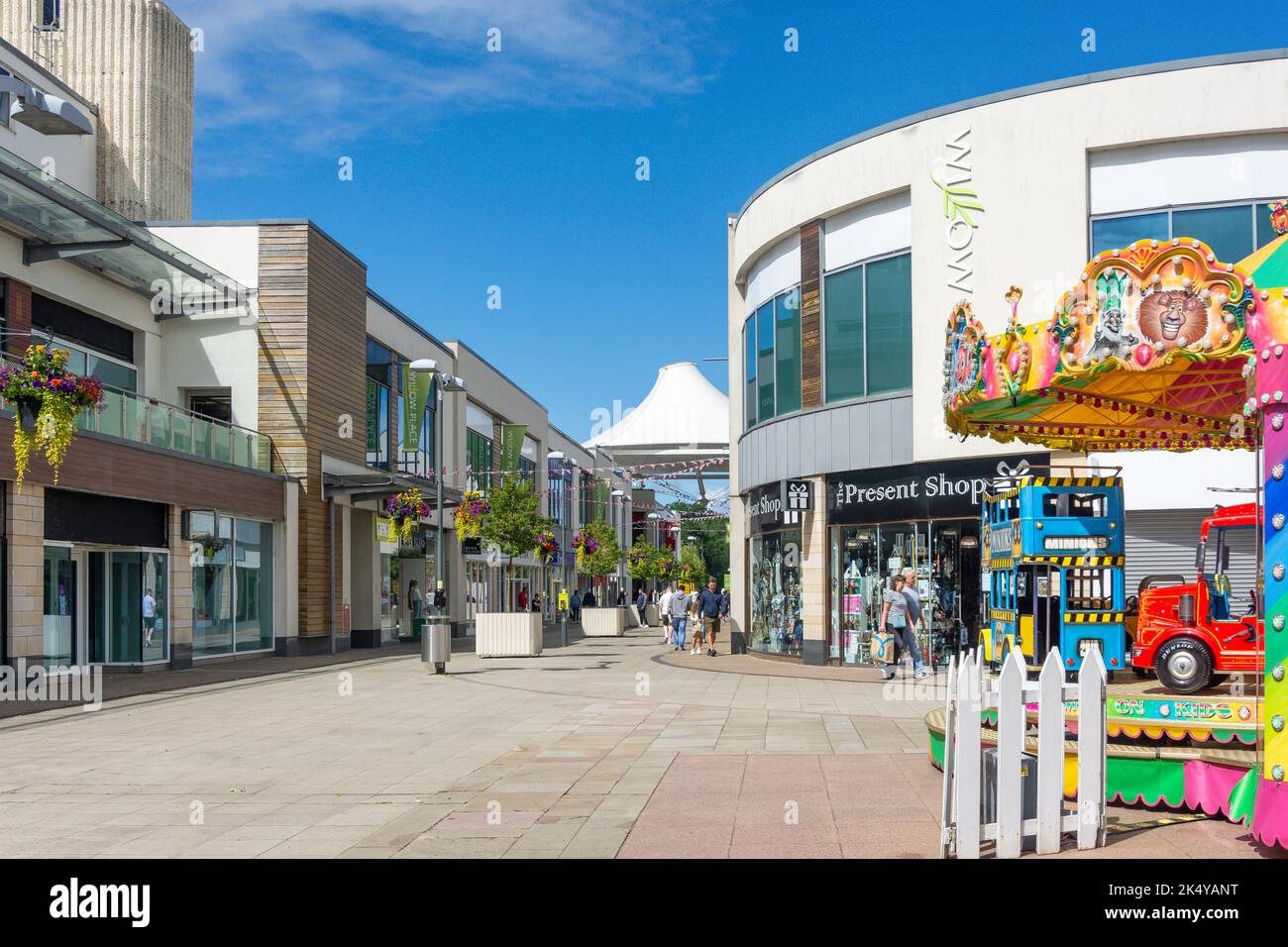 Willow Place Shopping Centre, George Street, Corby, Northamptonshire, England, United Kingdom Stock Photo