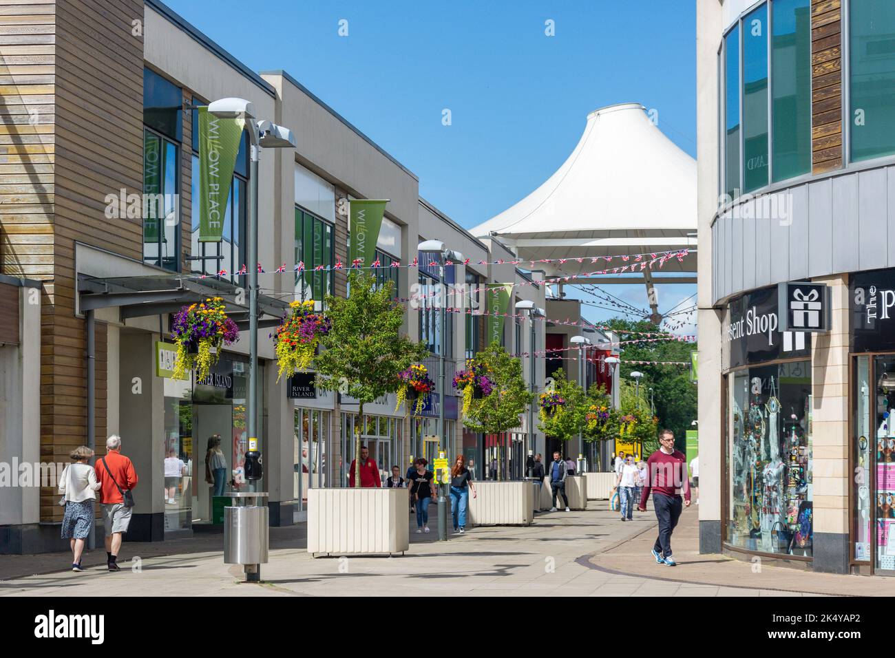 Willow Place Shopping Centre, George Street, Corby, Northamptonshire, England, United Kingdom Stock Photo