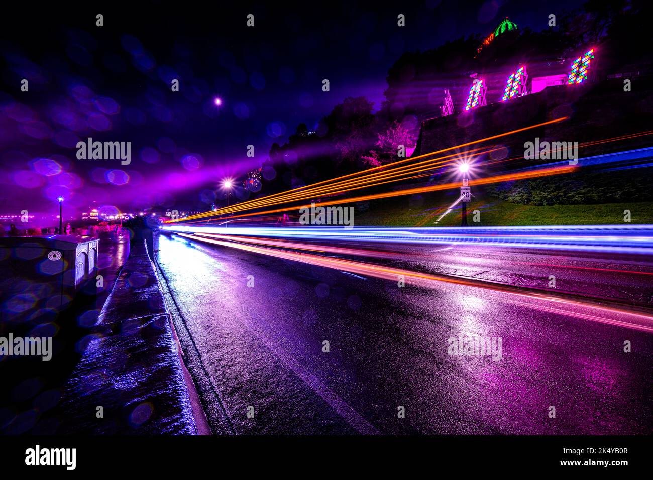 Canadian side view of Niagara Falls, American Falls, Horseshoe Falls