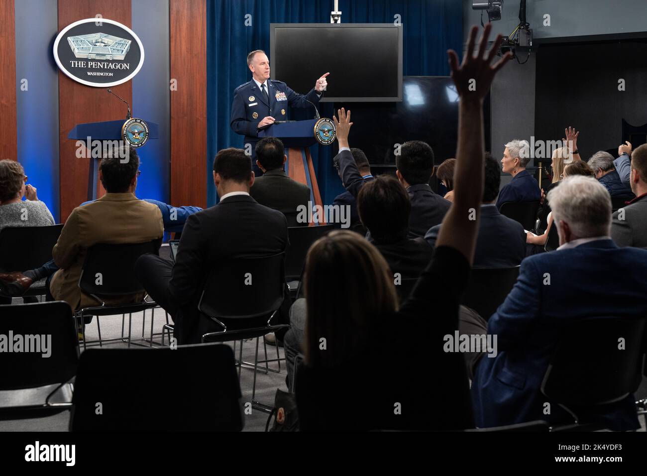 Arlington, United States Of America. 04th Oct, 2022. Arlington, United States of America. 04 October, 2022. Pentagon Press Secretary Air Force Brig. Gen. Pat Ryder points to a reporter during a press briefing at the Pentagon, October 4, 2022 in Arlington, Virginia. Ryder discussed the $625 million in additional security assistance for Ukraine including four new High Mobility Artillery Rocket Systems and Excalibur precision-guided rounds. Credit: TSgt. jack Sanders/DOD/Alamy Live News Stock Photo