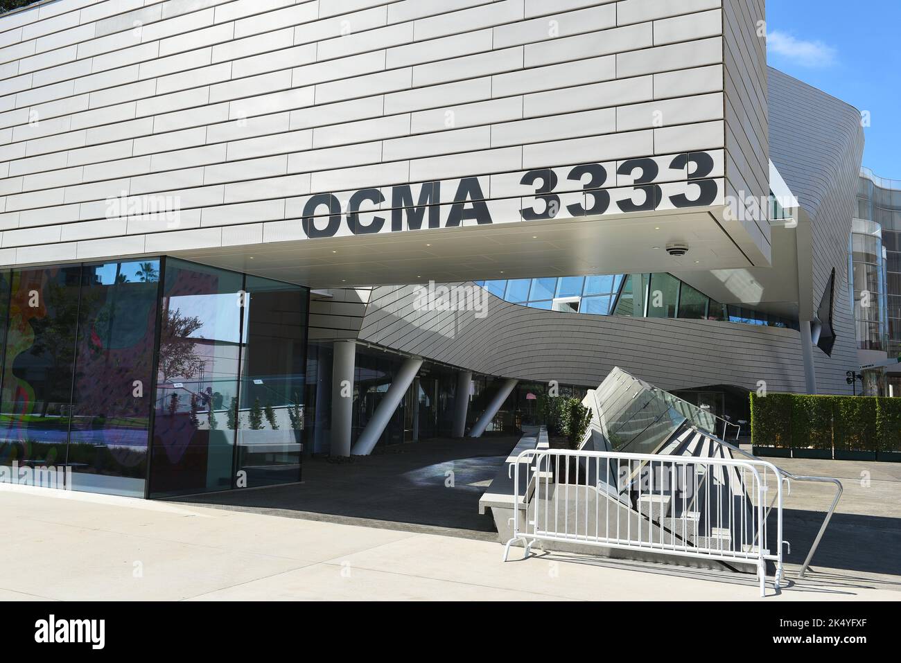 COSTA MESA, CALIFORNIA - 02 OCT 2022: The Orange County Museum of Art new location, at the Segerstrom Center for the Arts Campus, on Avenue of the Art Stock Photo