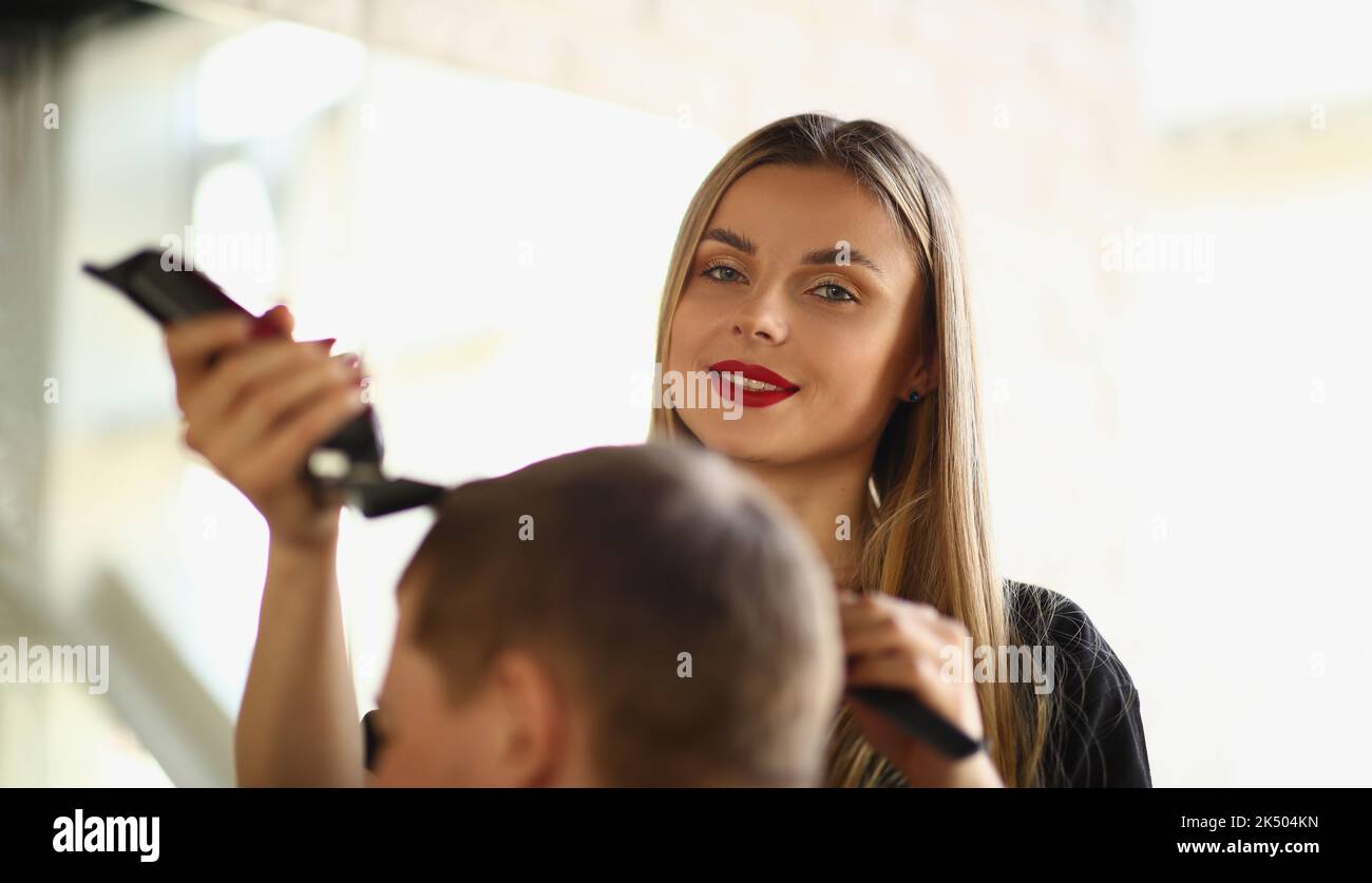Hairdresser stylist hi-res stock photography and images - Alamy