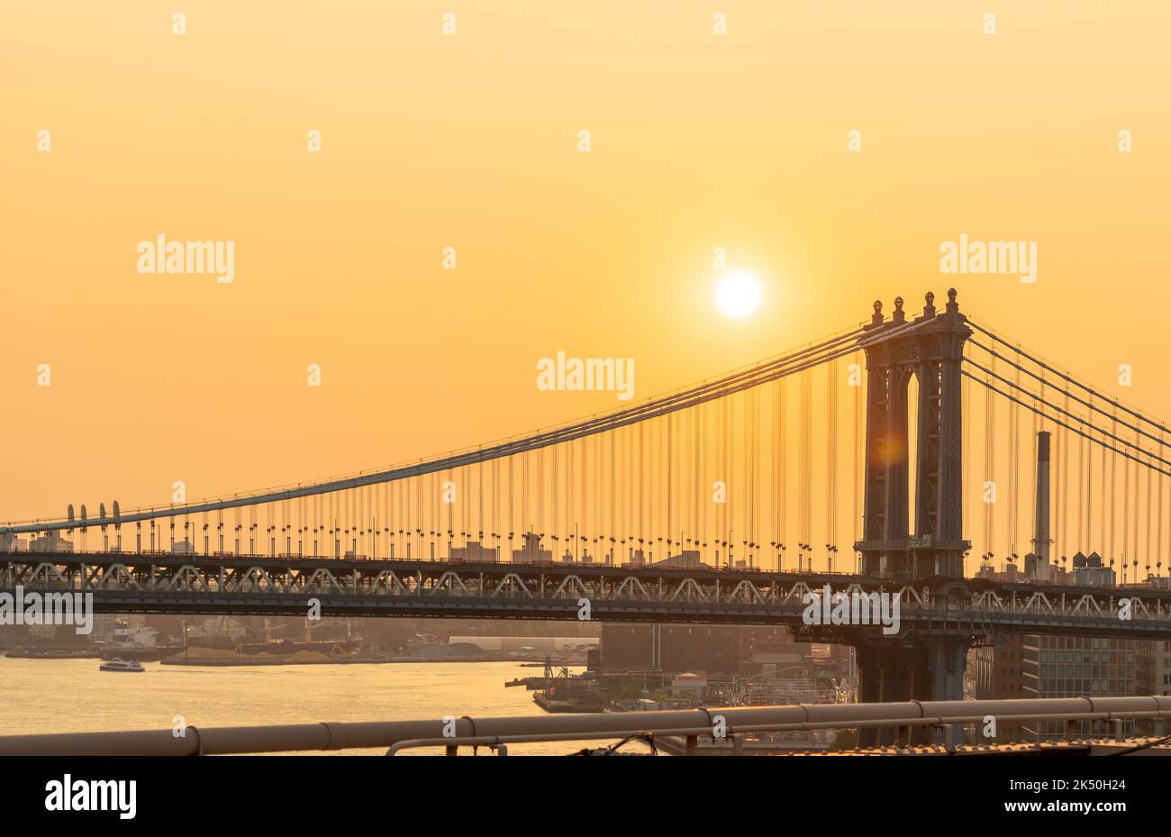 Rising sun bridge hi-res stock photography and images - Alamy
