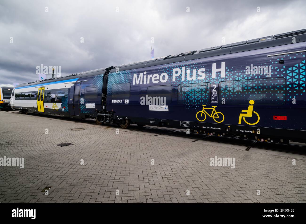 Berlin, Innotrans 2022, Siemens Wasserstoffzug Mireo Plus H // Berlin, Innotrans 2022, Siemens Hydrogen Train Mireo Plus H Stock Photo