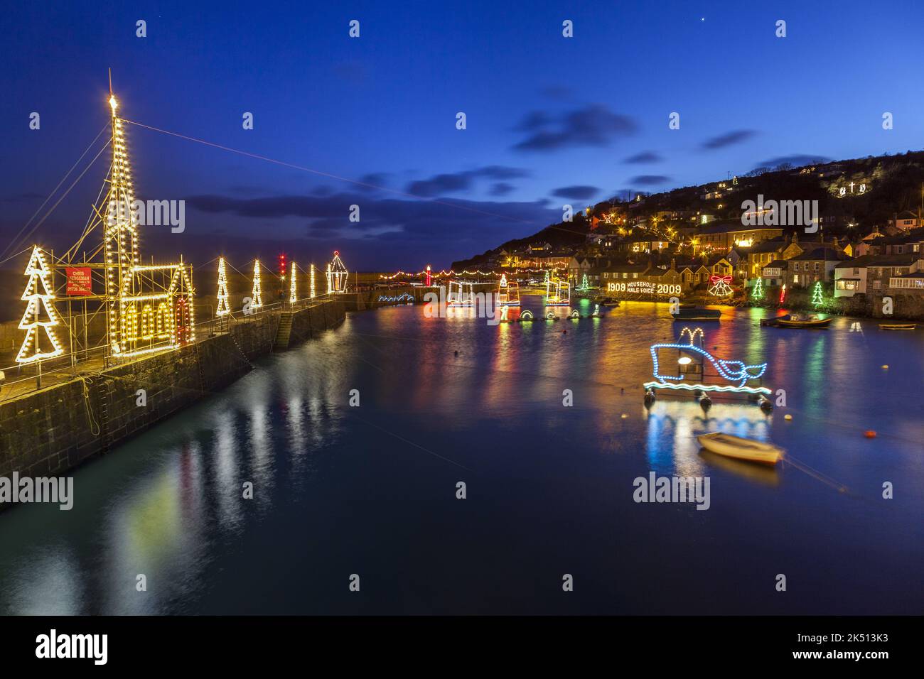 mousehole christmas lights; cornwall Stock Photo Alamy