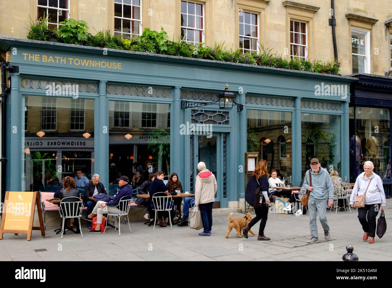 High street shop fronts in Bath. The Bath Townhouse Cafe on Milsom st Stock Photo Alamy