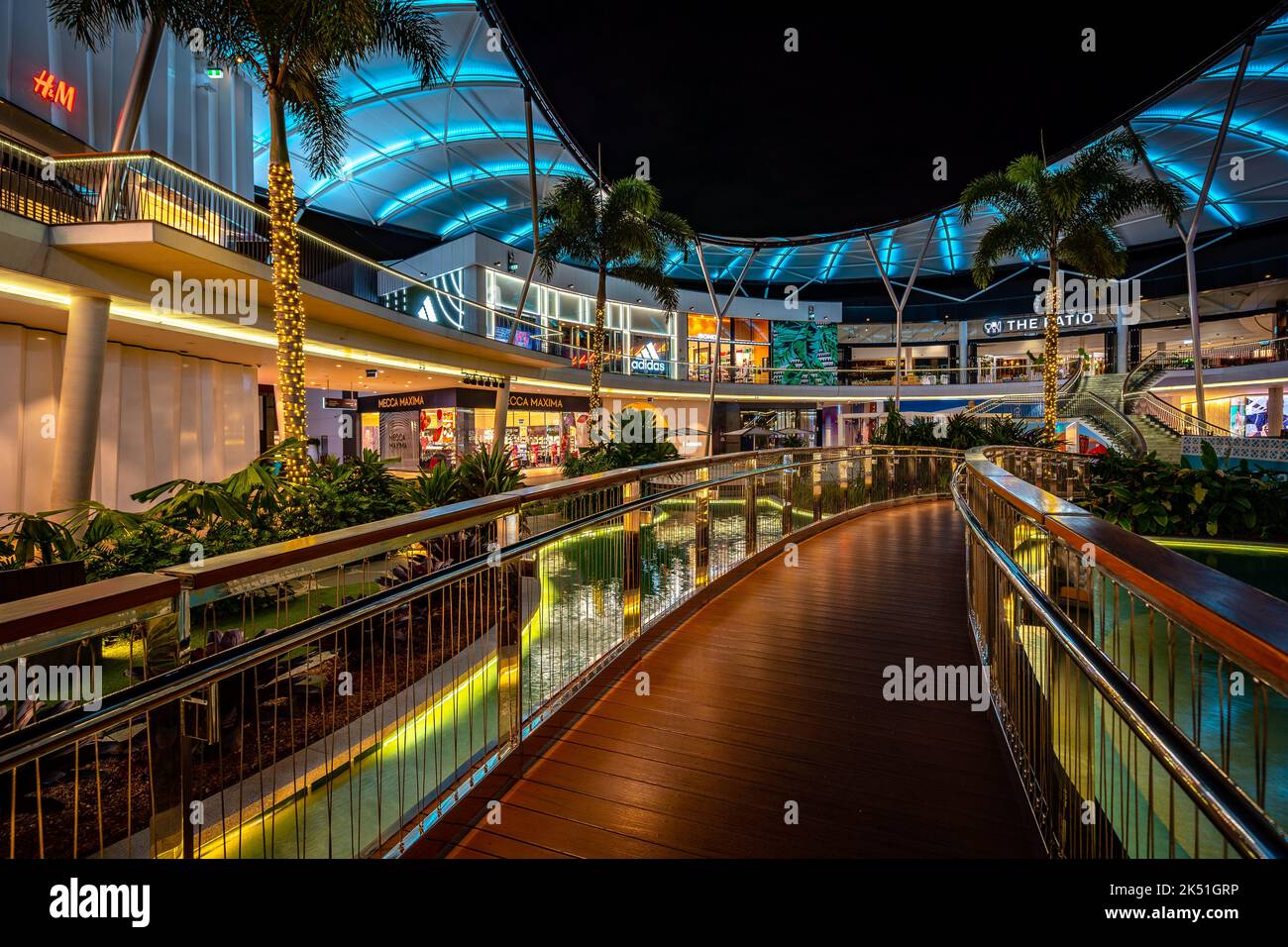 Pacific fair shopping centre hi res stock photography and images Alamy