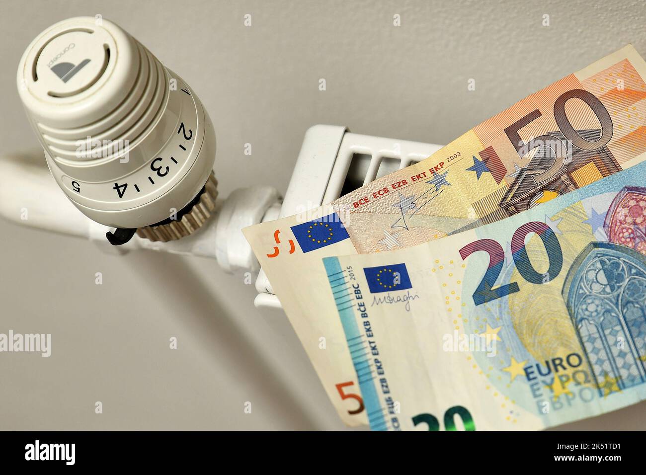 Illustration photo a thermostat on a modern heating system in an