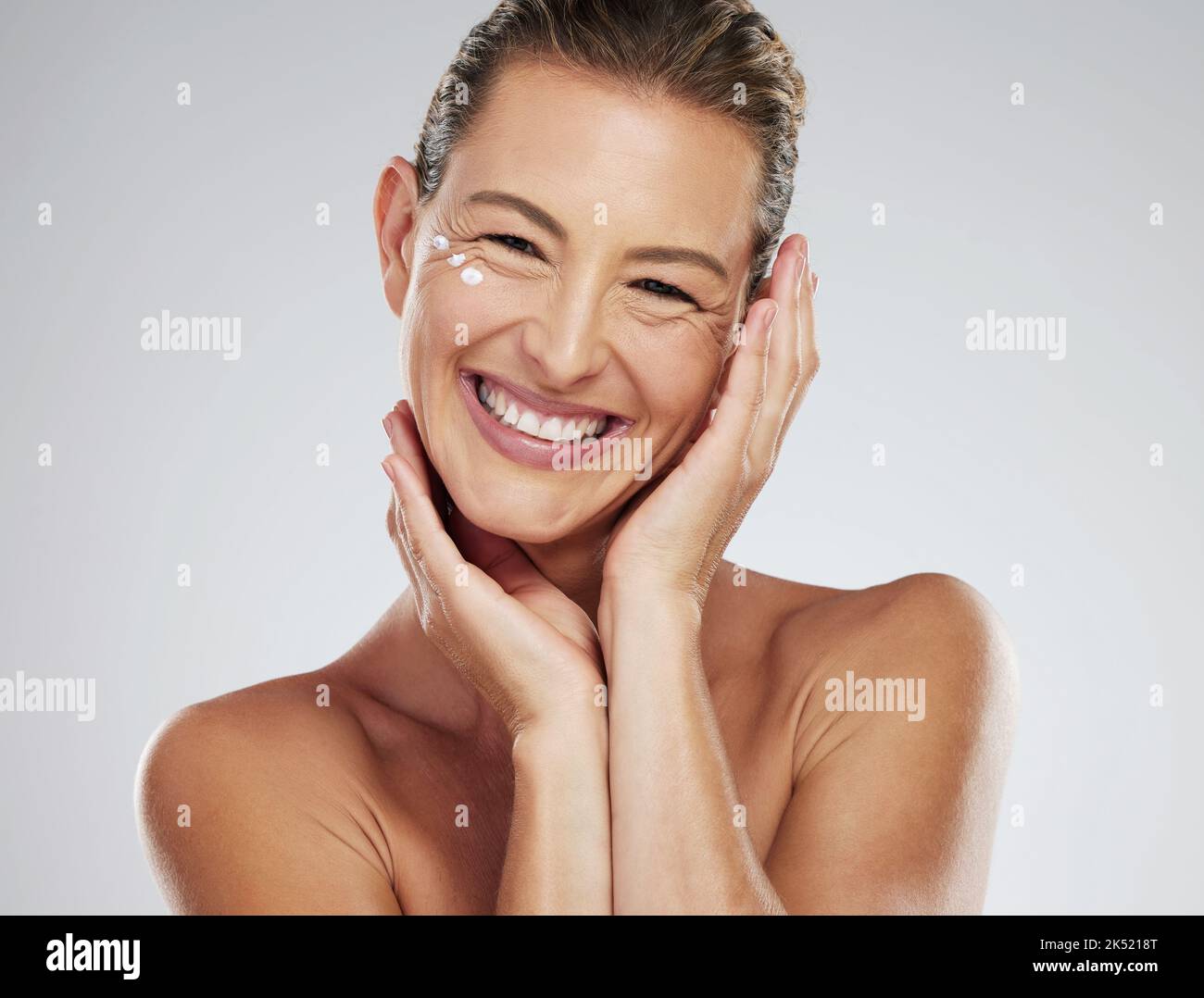 Confident mature woman in body hi-res stock photography and images - Page  13 - Alamy