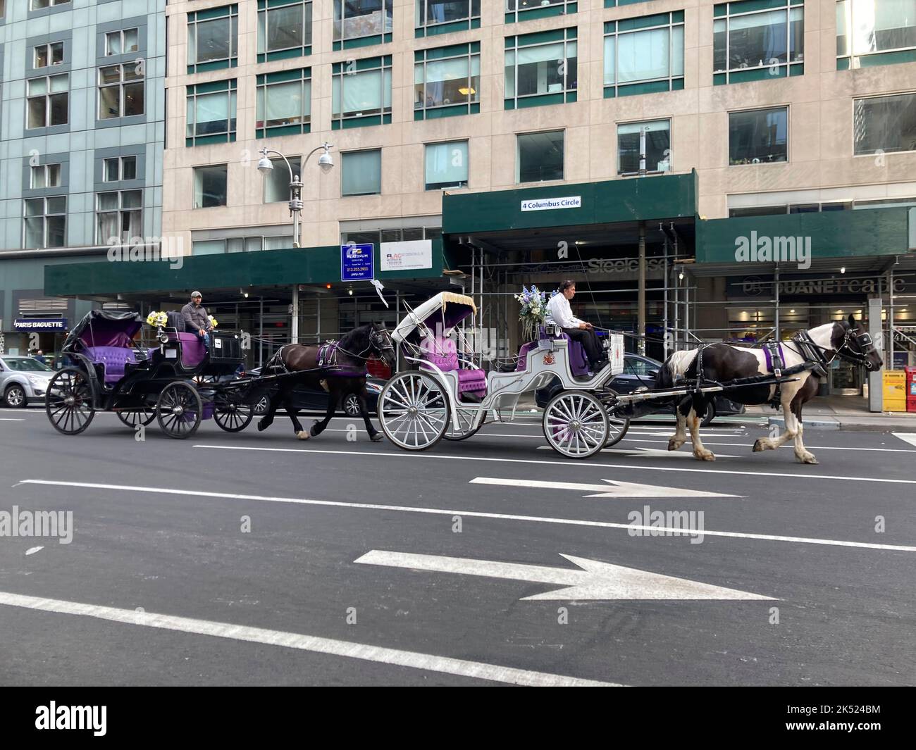 Horse drawn carriages hi-res stock photography and images - Alamy