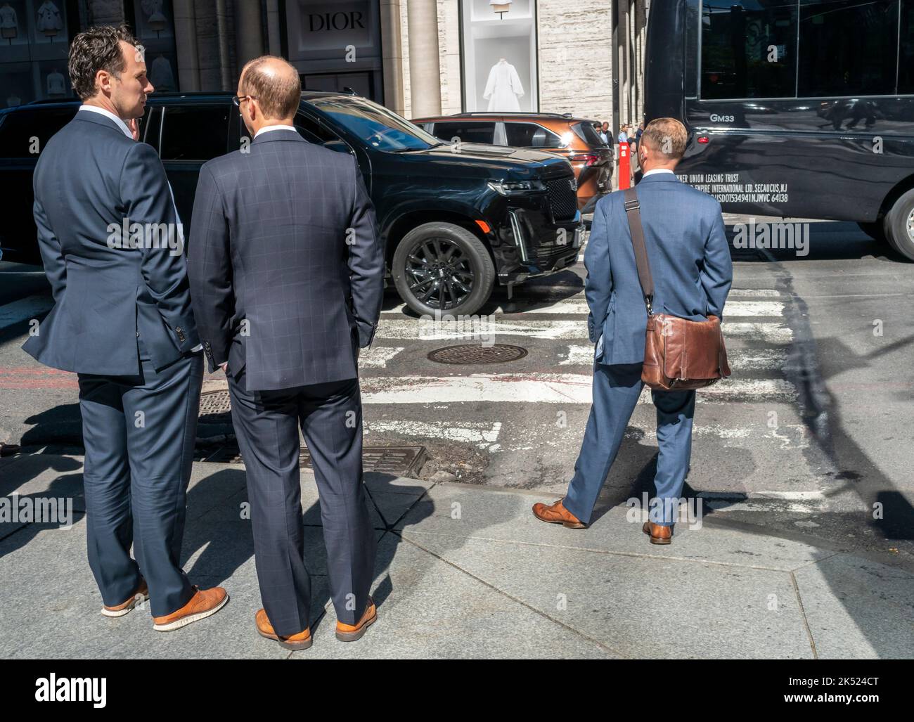 Businessmen in Midtown Manhattan in New York on Thursday, September 29, 2022. (© Richard B. Levine) Stock Photo