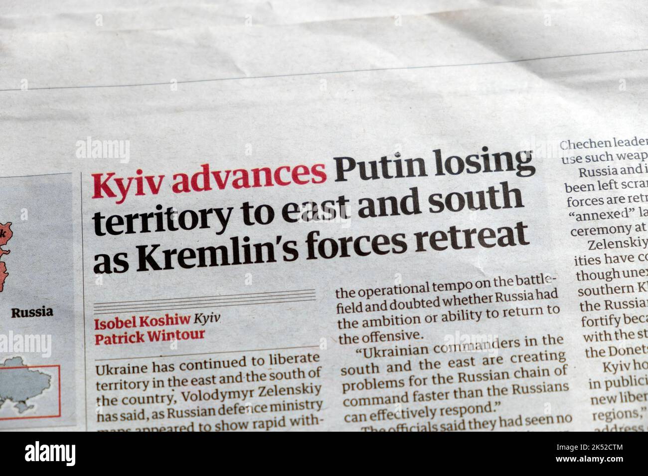 'Kyiv advances - Putin losing territory to east and south as Kremlin's forces retreat' Guardian newspaper headline 2022 UK Stock Photo