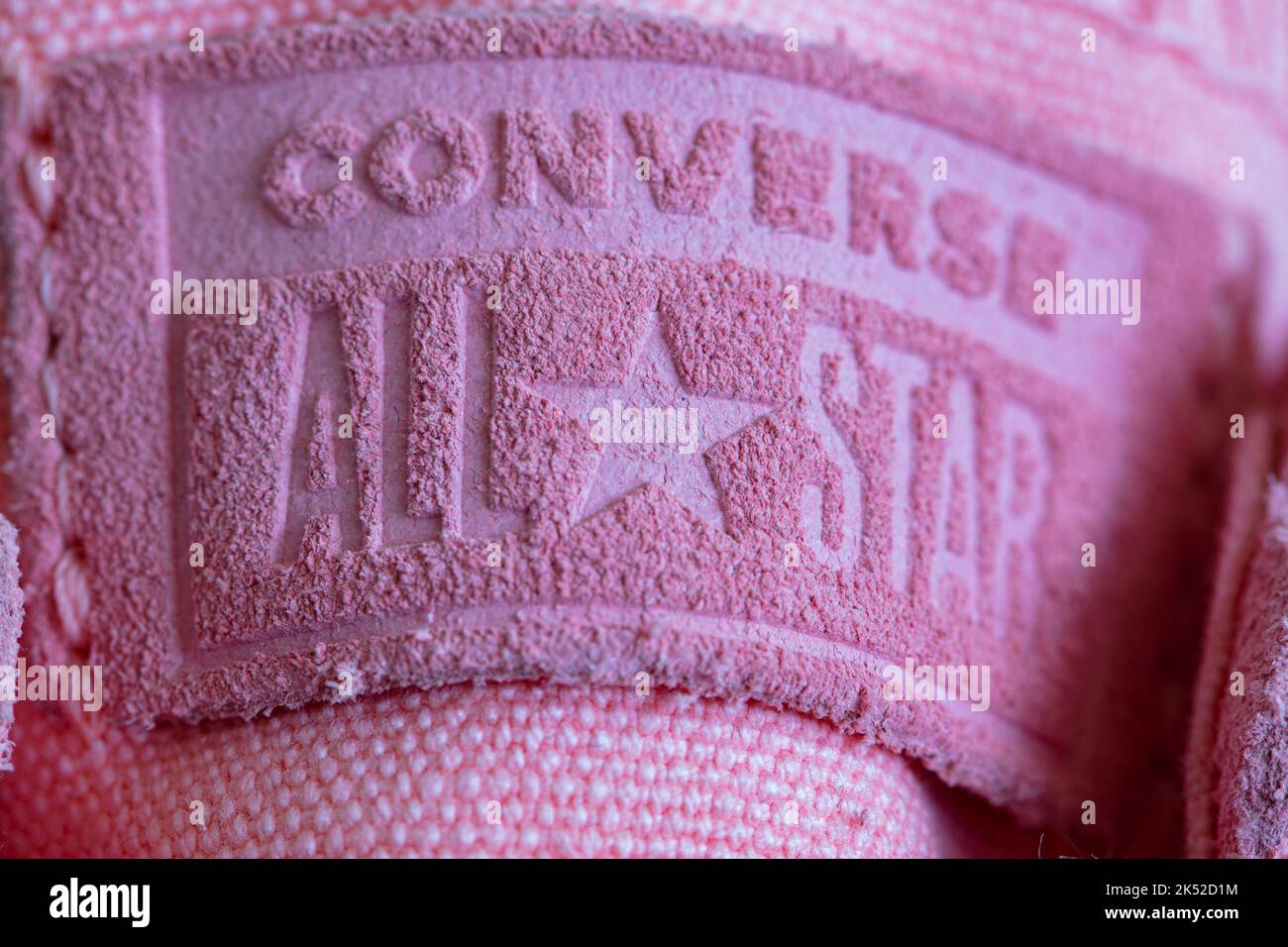 Converse all star logo hi-res stock photography and images - Alamy