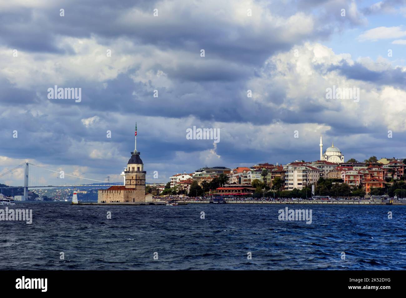 Bosphorus with famous Maiden Tower Kiz Kulesi in Istanbul Stock Photo ...