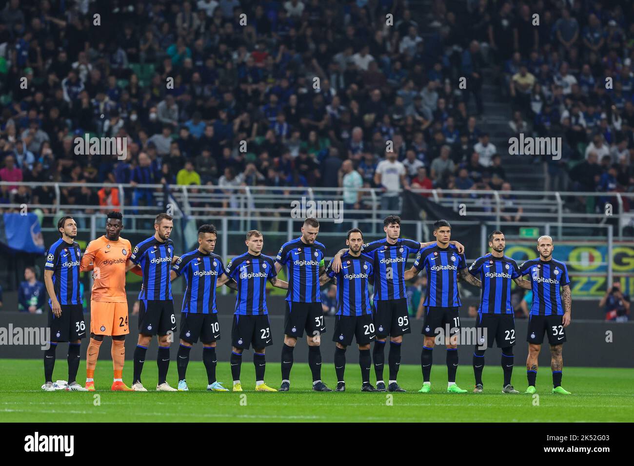 Inter players celebrating hi-res stock photography and images - Page 2 -  Alamy