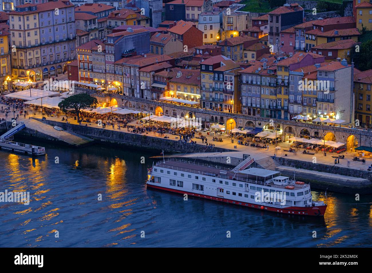 Portugal, North region, Porto, the banks of Douro river, Ribeira area, old town Stock Photo Alamy