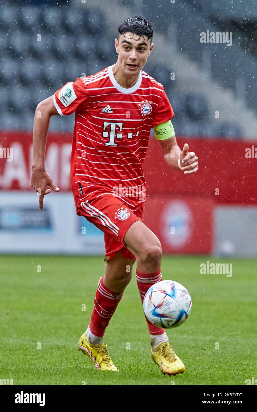 Bayern In Gefahr Aleksandar Pavlovic Fällt Nach Augen Op Aus Der Kader Im Check - 51bkmhw