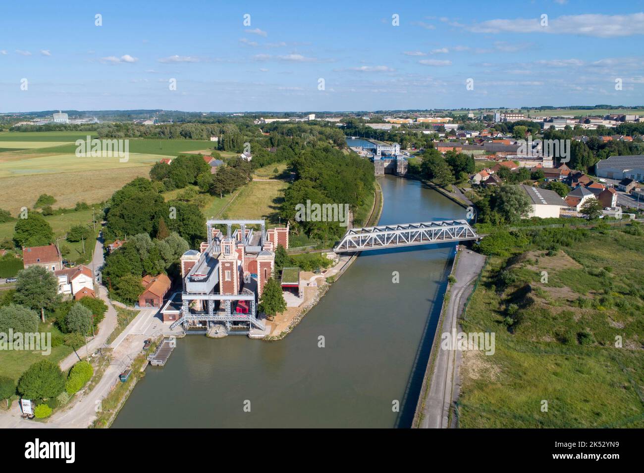 Fontinettes boat lift hi-res stock photography and images - Alamy
