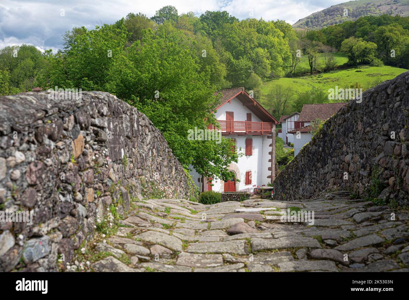 France, PyrénéesAtlantiques (64), SaintEtiennedeBaïgorry, le pont