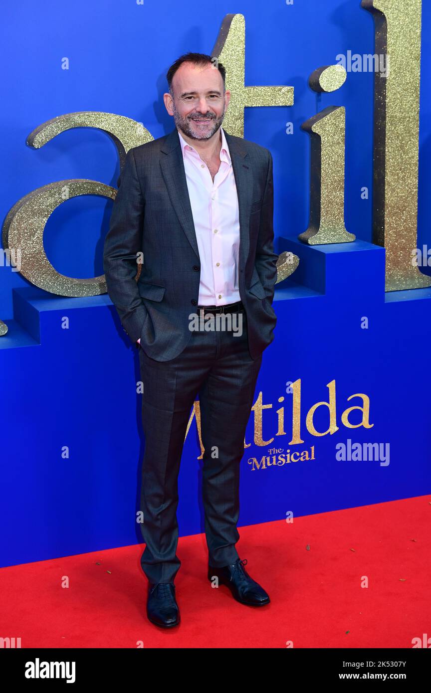 London, UK , 05/10/2022, Matthew Warchus Arrive at the Cast and filmmakers attend the BFI London Film Festival press conference for Roald Dahl’s Matilda The Musical, released by Sony Pictures in cinemas across the UK & Ireland on November 25th -  5th October 2022, London, UK. Stock Photo