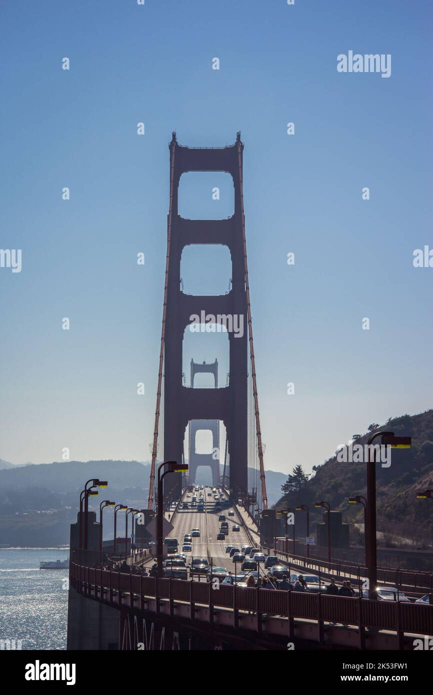 A vertical shot of the Golden Gate bridge in the daytime Stock Photo ...