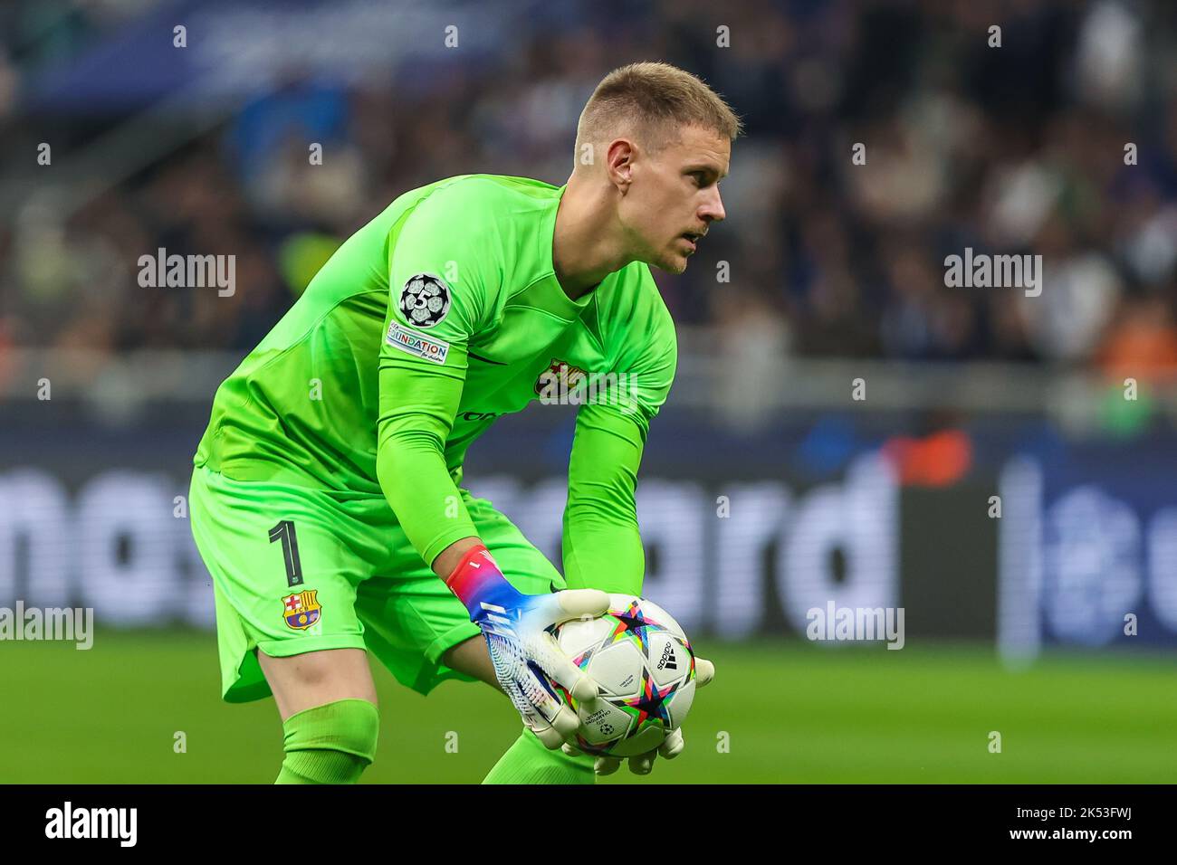 Milan, Italy. 04th Oct, 2022. Marc-Andre ter Stegen of FC Barcelona in action during the UEFA Champions League 2022/23 Group Stage - Group C football match between FC Internazionale and FC Barcelona at Giuseppe Meazza Stadium. (Final score ; Inter 1 - 0 Barcelona) Credit: SOPA Images Limited/Alamy Live News Stock Photo