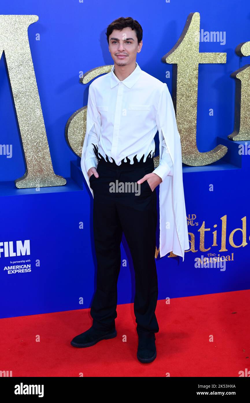 London, UK , 05/10/2022, Stevie Ruffs Arrive at the Cast and filmmakers attend the BFI London Film Festival press conference for Roald Dahl’s Matilda The Musical, released by Sony Pictures in cinemas across the UK & Ireland on November 25th -  5th October 2022, London, UK. Stock Photo