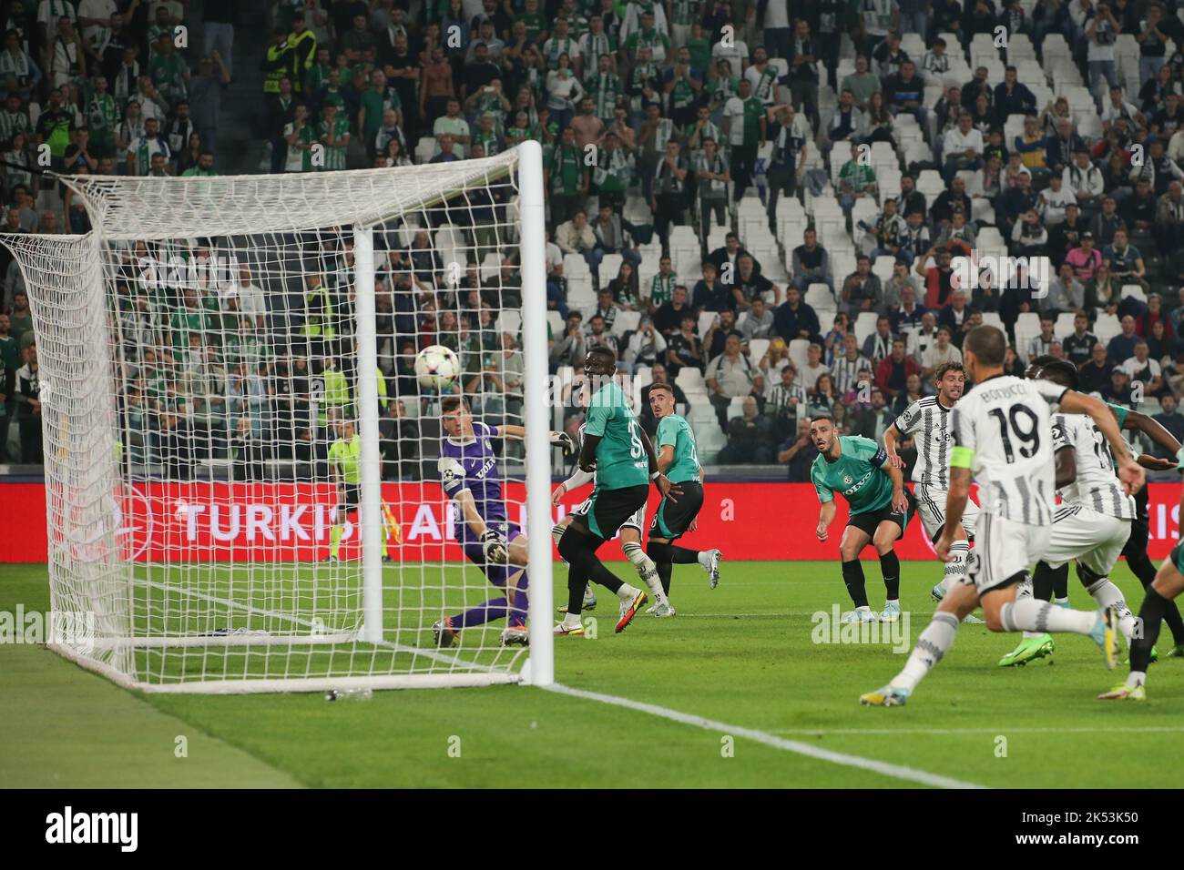 Turin, Italy, 5th October 2022. Adrien Rabiot of Juventus scores past ...