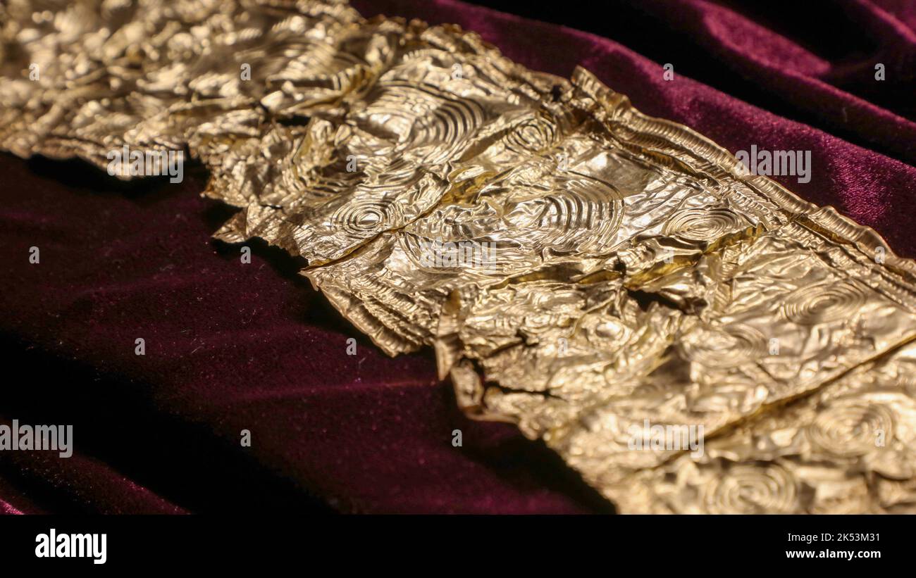 Bruntal, Czech Republic. 05th Oct, 2022. A farmer, who wished to remain anonymous, found a golden diadem from the Bronze Age in late September at a field, which is going to be displayed in the Bruntal museum exposition in Bruntal, Czech Republic, October 5, 2022. Credit: Petr Sznapka/CTK Photo/Alamy Live News Stock Photo