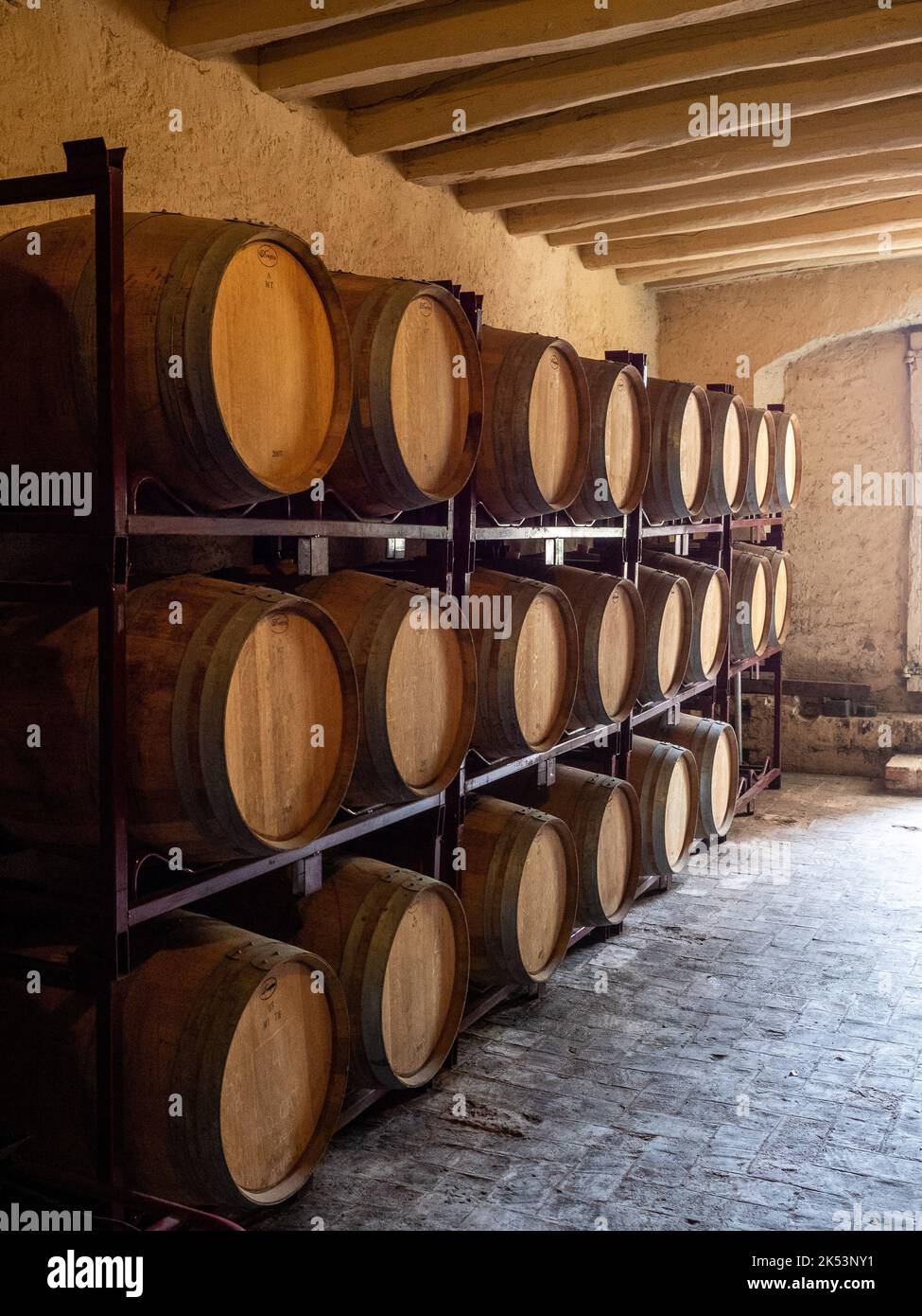 Oak wood wine barrels hi-res stock photography and images - Alamy