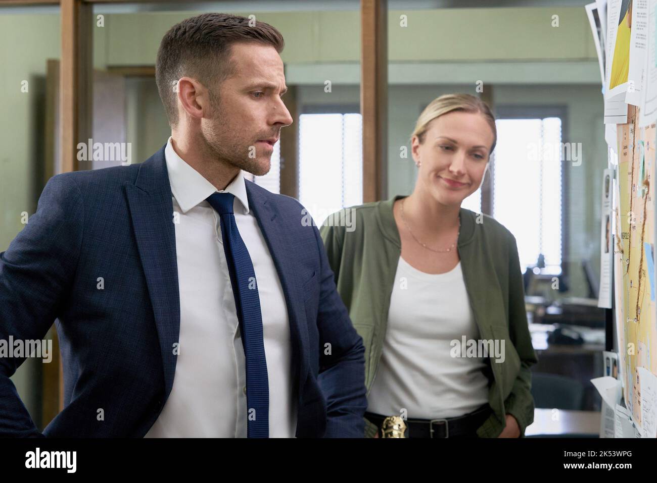 FRANCESCA QUINN P.I., (aka FRANCESCA QUINN PI), from left: Dylan Bruce,  Samantha Kendrick, (aired Sept. 25, 2022). photo: Steve Ackerman /  ©Hallmark Movie Channel / Courtesy Everett Collection Stock Photo - Alamy