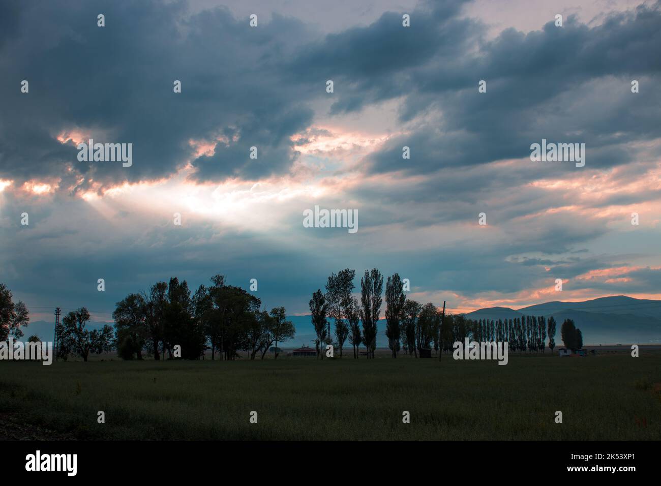 Clouds time lapse mountain hi-res stock photography and images - Alamy