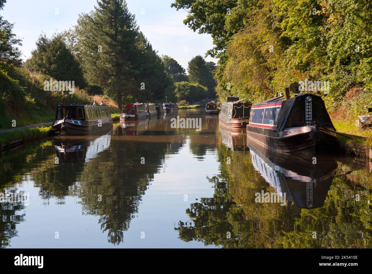 narrowboats on the Shropshire Union canal at Audlem, Cheshire, England Stock Photo