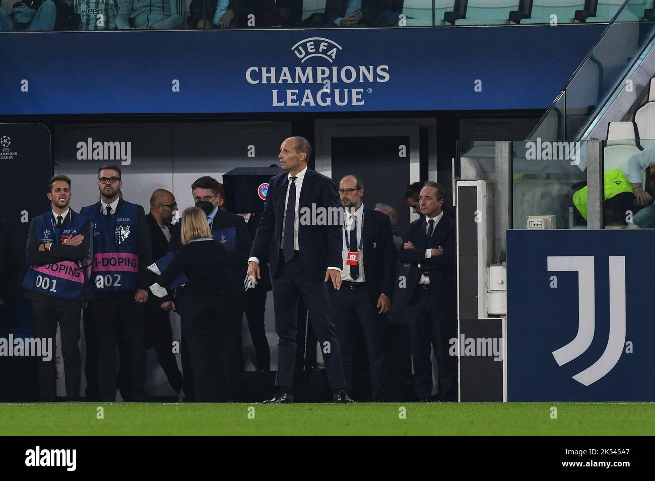 Massimiliano Allegri Head Coach of Juventus FC shouts to his players ...