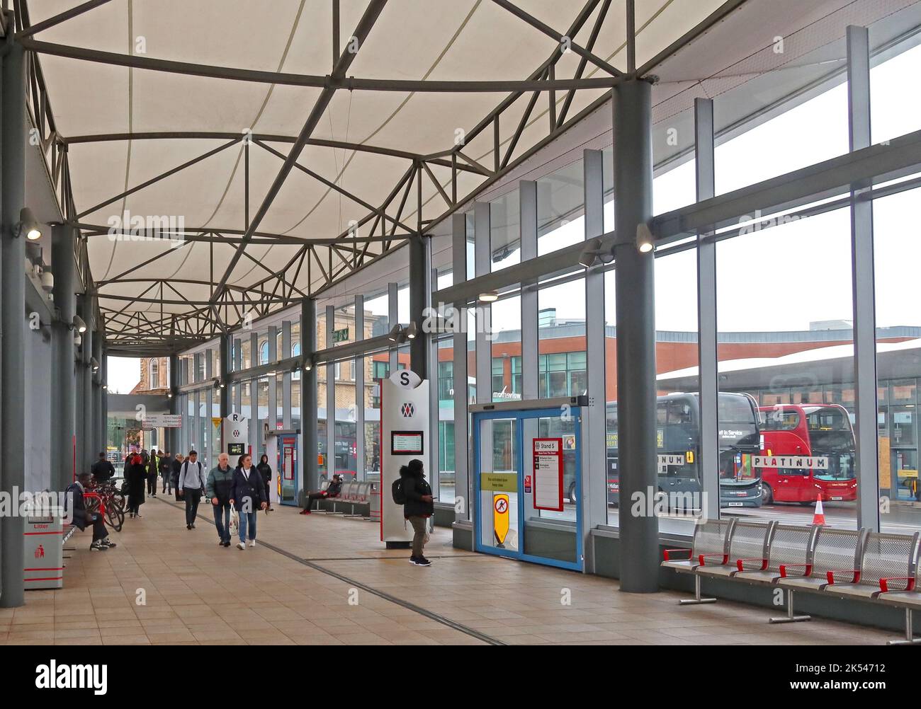Wolverhampton city bus station and interchange, Wolverhampton, West Midlands, England, UK, WV1 1LD Stock Photo