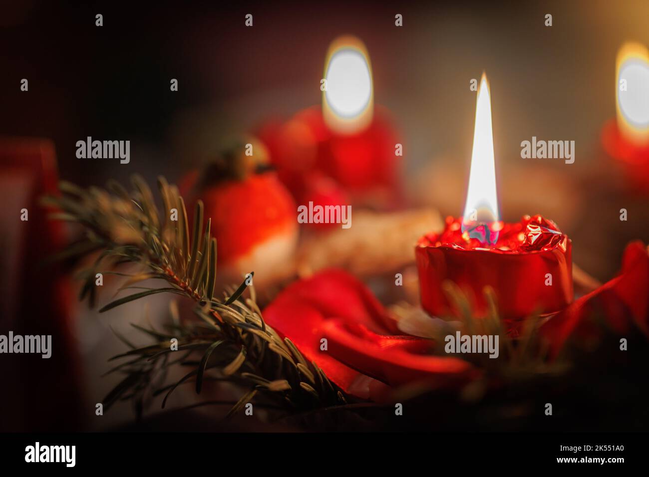 Burning candle on wreath, in Prague, Czech Republic, December 25, 2021. (CTK Photo/Martin Macak Gregor) Stock Photo
