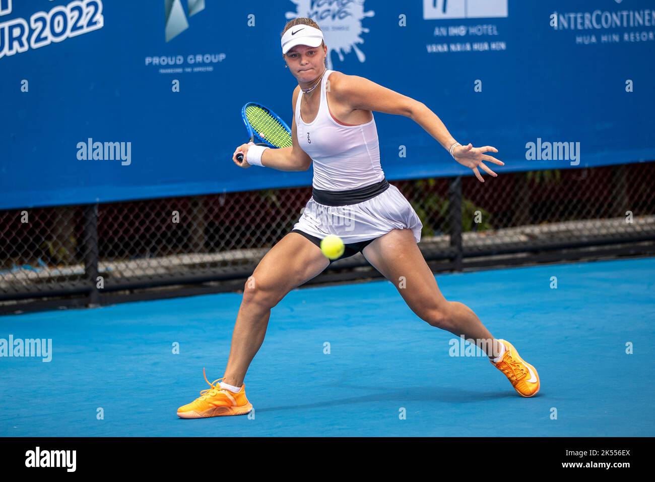 Ekaterina maklakova hi-res stock photography and images - Alamy