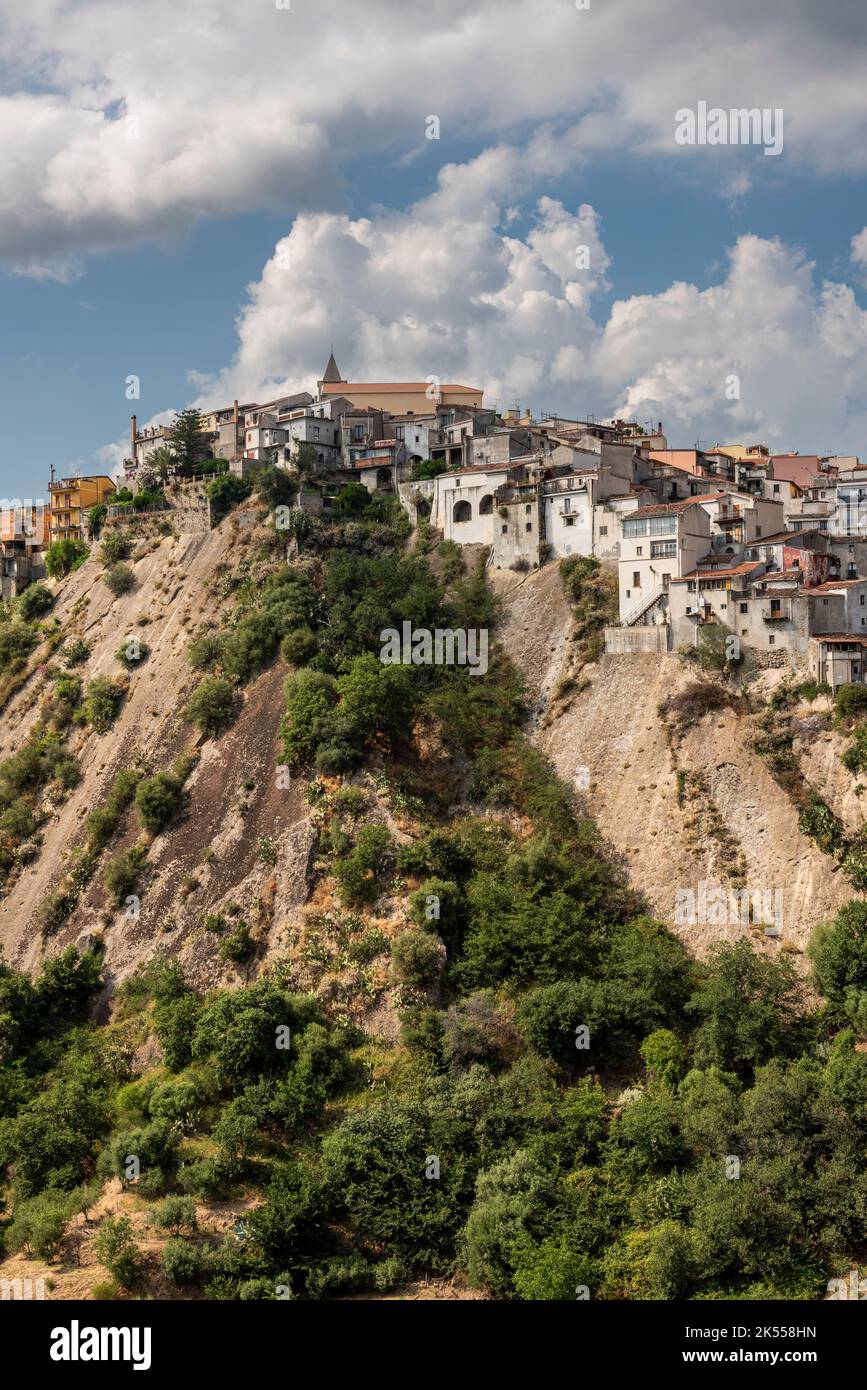 the-hilltop-village-of-motta-camastra-near-taormina-in-sicily-italy