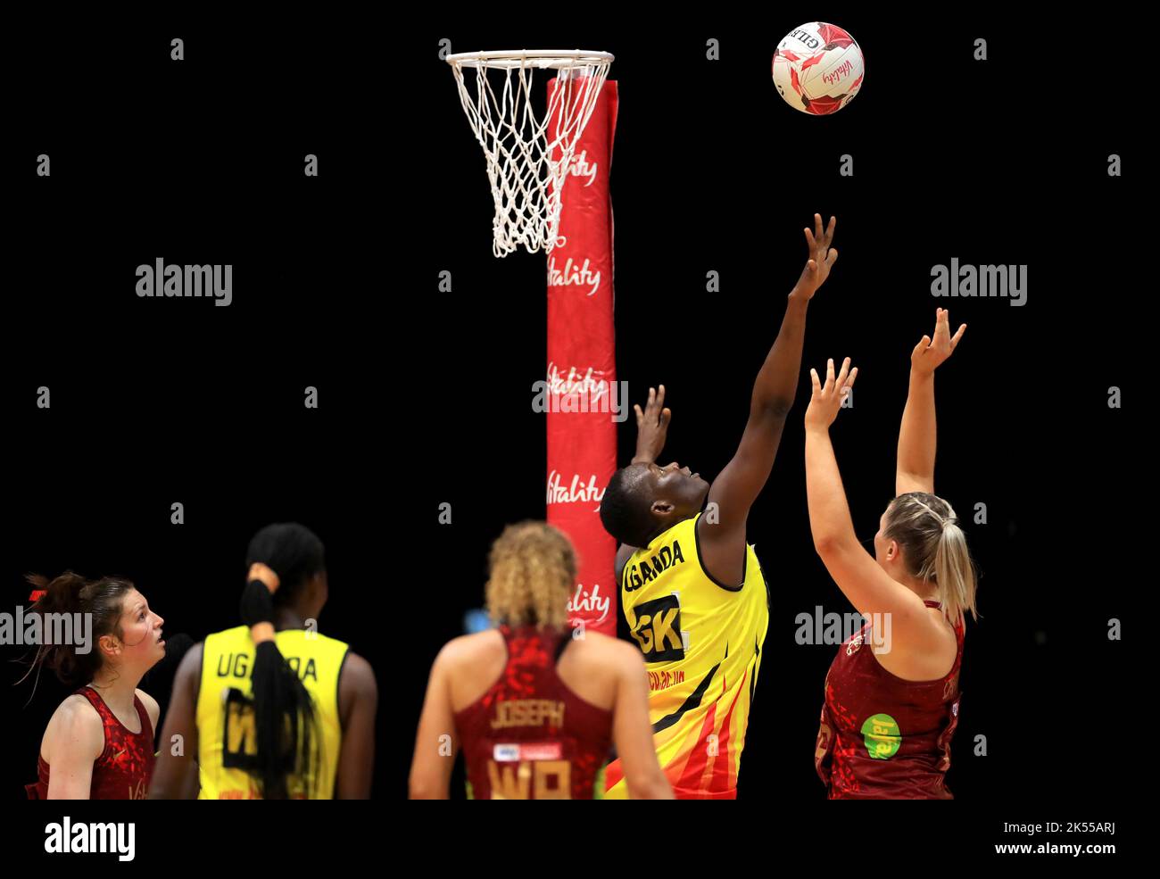 A general view of the action during the Vitality netball match at the Motorpoint Arena, Nottingham. Picture date: Wednesday October 5, 2022. Stock Photo